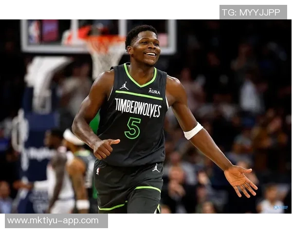 爱德华兹坦言不解NBA杯规则但强调赢球才是最重要的目标 爱德华兹坦言不解NBA杯规则但强调赢球才是最重要的目标