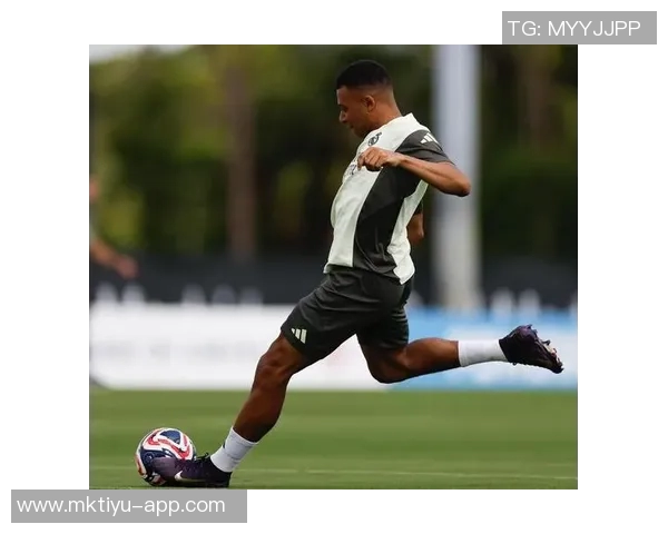 姆巴佩缺席训练但皇马对其国家队表现充满信心 姆巴佩缺席训练但皇马对其国家队表现充满信心