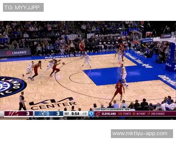 米切尔本赛季表现惊艳场均306分创生涯新高篮板助攻数据全面提升