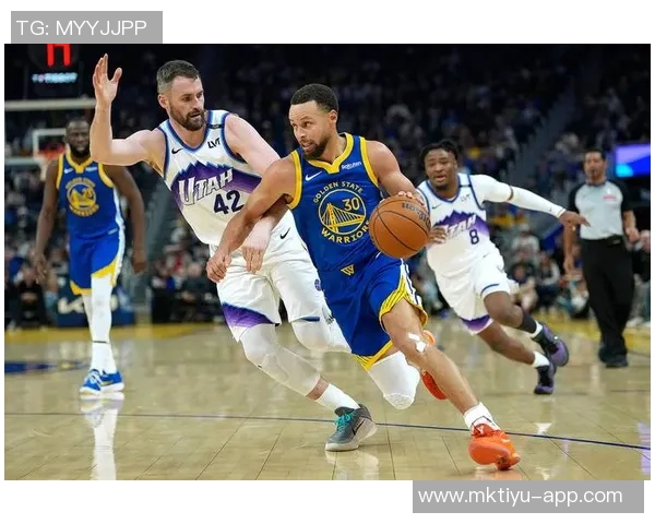 勇士迎来背靠背第二战首发阵容库里巴特勒追梦穆迪波斯特强势出击