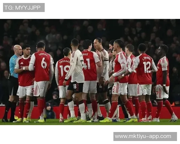 斯通斯谈阿森纳比赛强调球队风格不靠摆大巴而是积极进攻