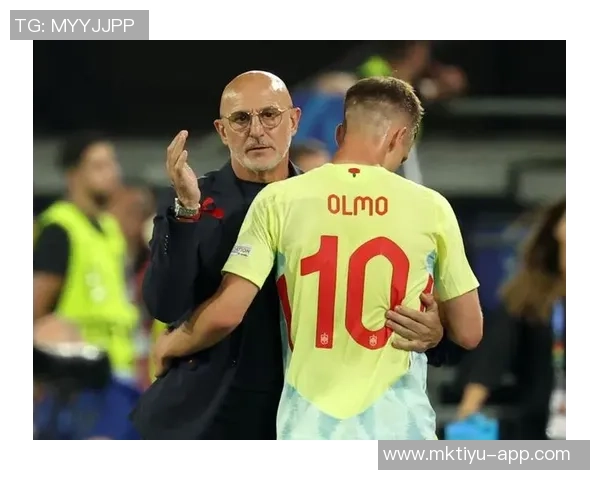 意媒报道DV9术后重返尤文基地恢复训练霍尔姆博加加入合练行列 意媒报道DV9术后重返尤文基地恢复训练霍尔姆博加加入合练行列